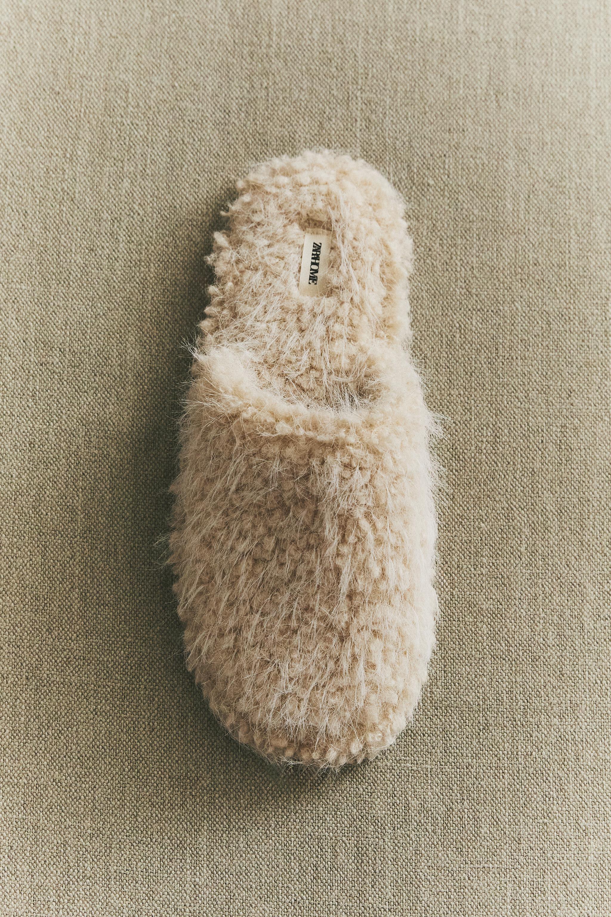 FAUX FUR MULE SLIPPERS
